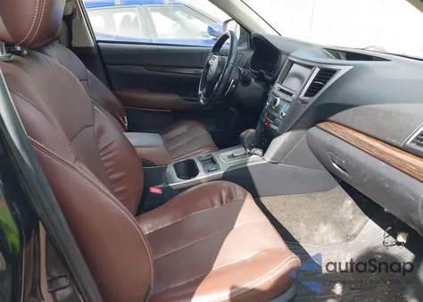 2013 Subaru Outback 2.5I Limited z USA, uszkodzony, nr VIN 4S4BRBSC6D3304452